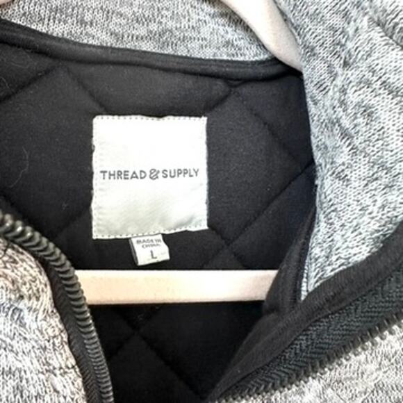 Thread & Supply Quilted Zip-Up Vest in Marled Grey, Size L, Excellent Condition - Picture 2 of 9